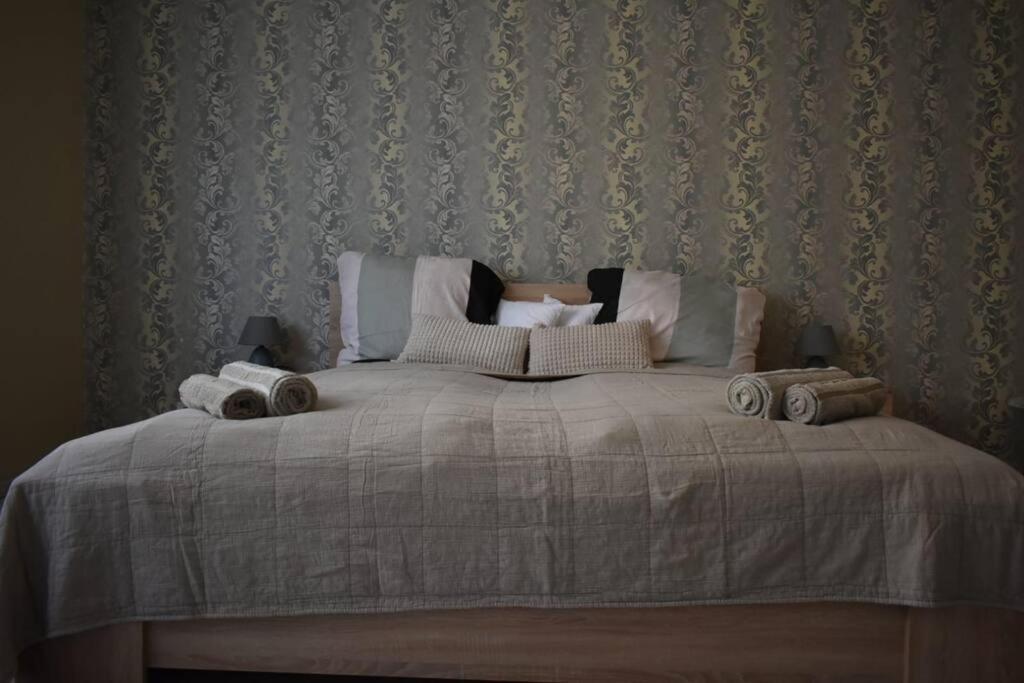 Kenyelmes Lakas Jo Helyen Apartment Budapest Bagian luar foto