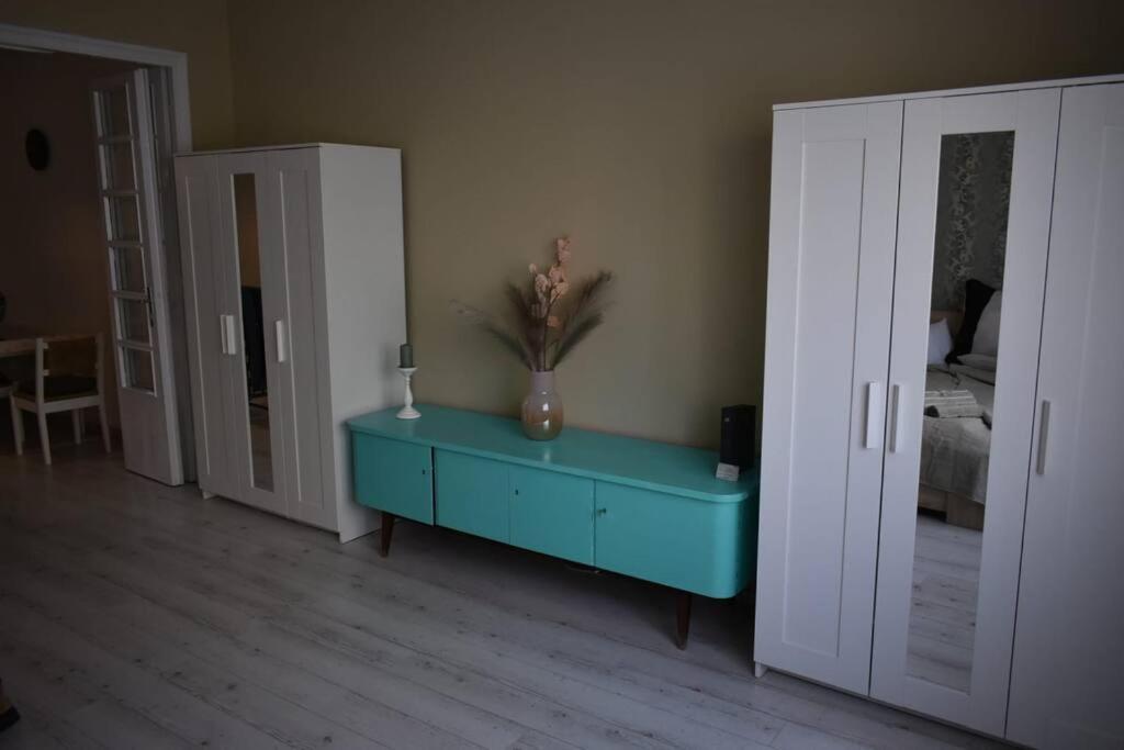 Kenyelmes Lakas Jo Helyen Apartment Budapest Bagian luar foto